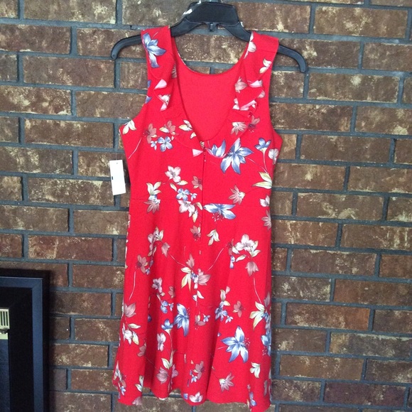 Trixxi NWT Floral Dress, Juniors Small - Picture 4 of 7